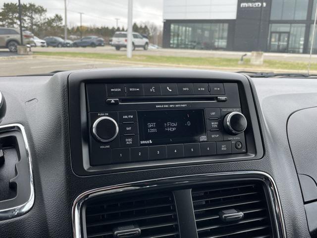 2016 dodge grand caravan avp/se