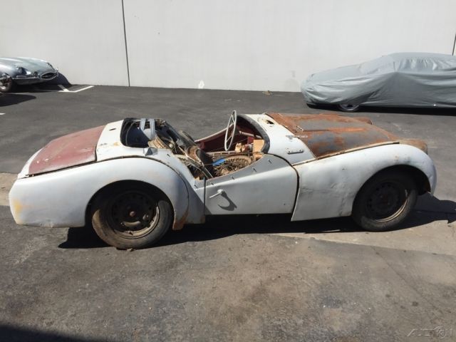1959 triumph tr3a roadster. original red / black trim. matching #'s. 4-speed