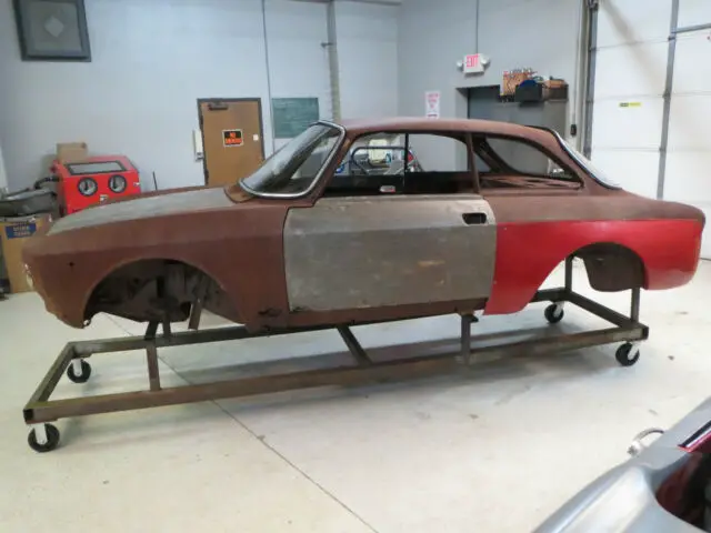 1 of 6127 1966 alfa romeo giulia sprint gt veloce gta race car tribute project