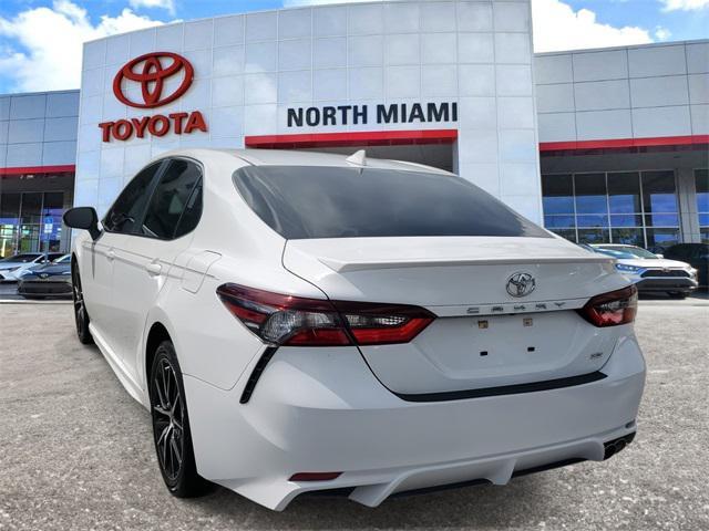 2023 toyota camry se
