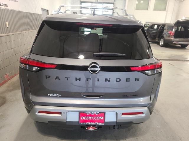 2023 nissan pathfinder sl