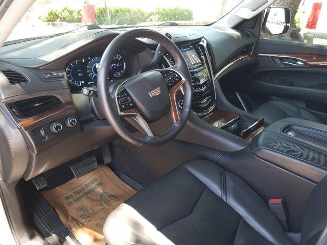 2017 cadillac escalade luxury