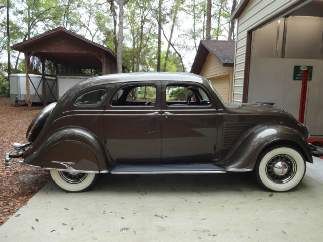 1934 chrysler cy airflow sedan