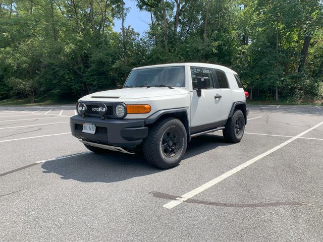 2008 toyota fj cruiser base