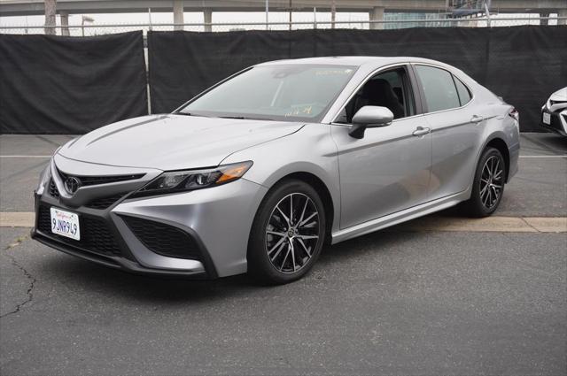 2024 toyota camry se