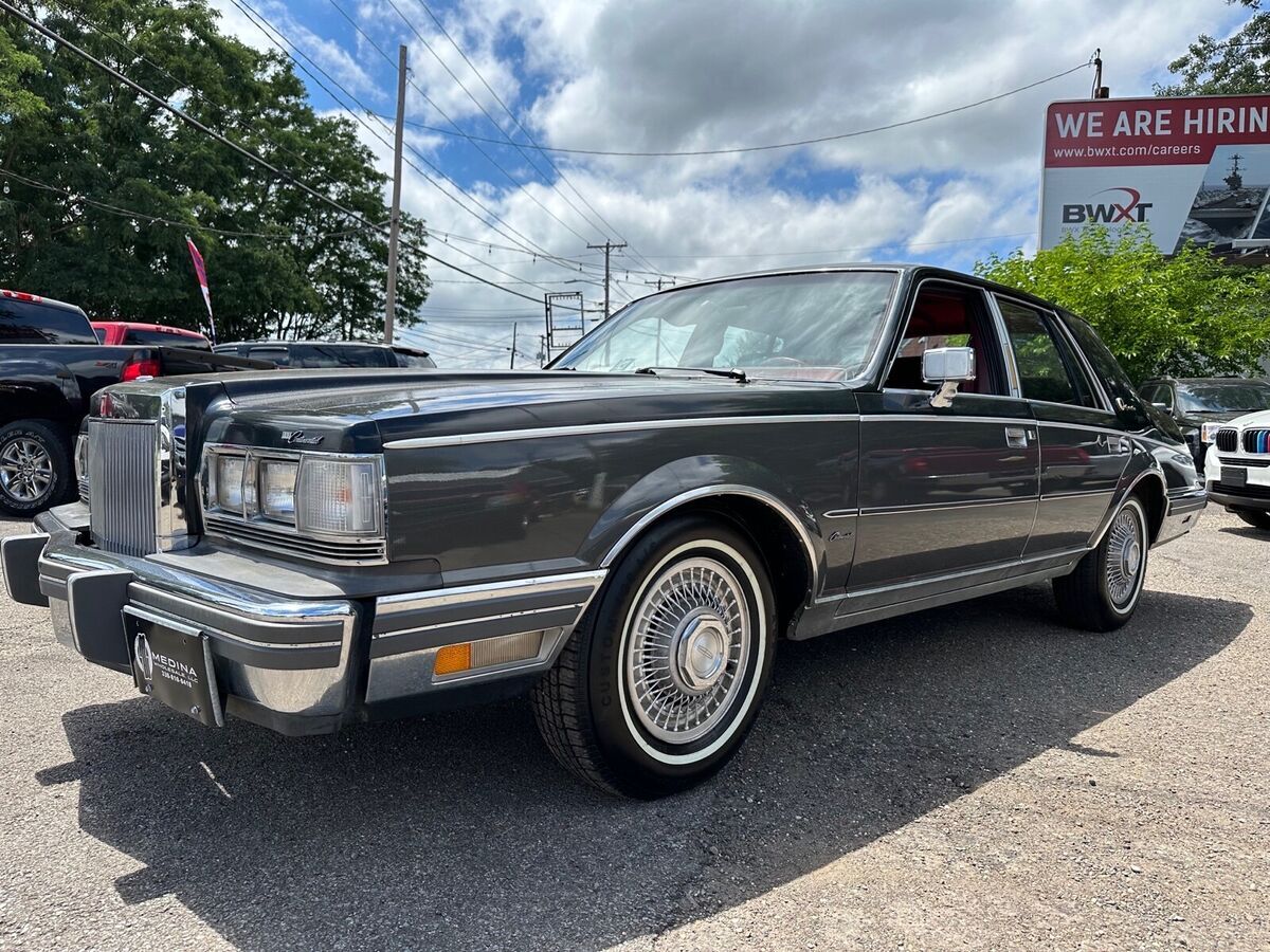 1982 lincoln continental sedan black rwd automatic