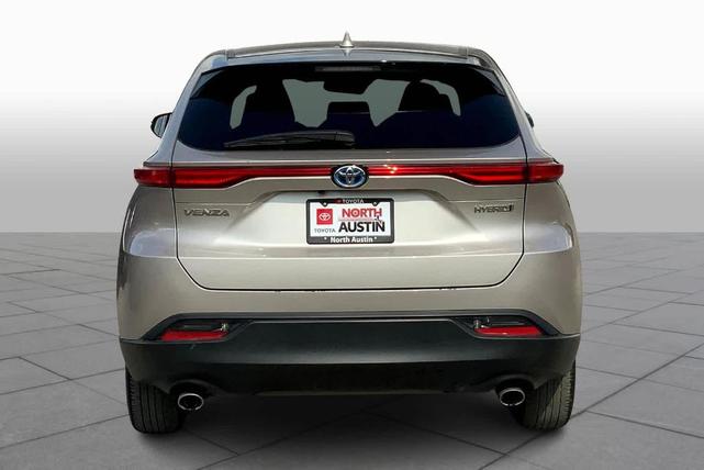 2021 toyota venza xle