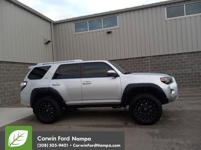 2018 toyota 4runner sr5