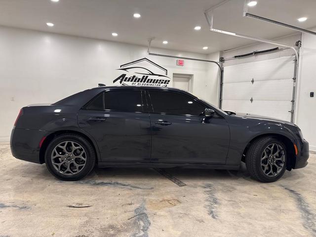 2018 chrysler 300 s