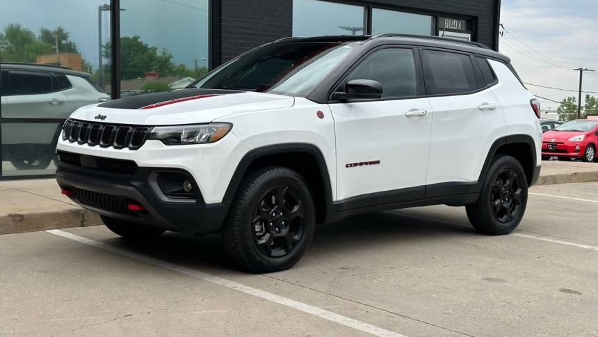 2023 jeep compass trailhawk