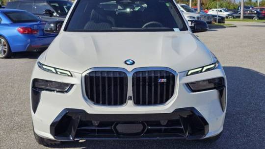2025 BMW X7