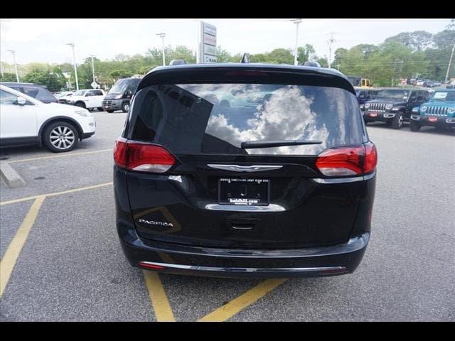 new 2019 chrysler pacifica touring-l warwick, ri 02886 for sale in warwick, rhode island