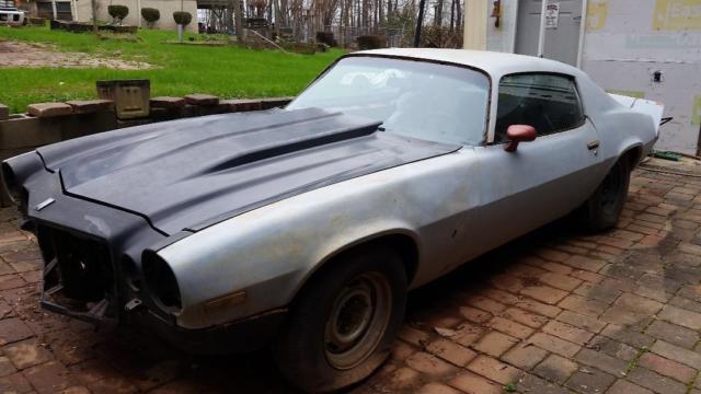 unfinished project needs assembly, rally sport front end, v8 engine w/ automatic