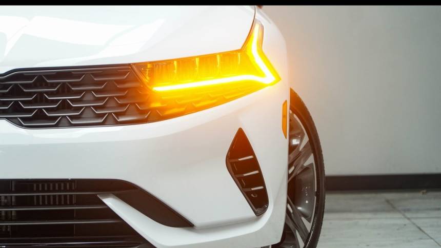 2022 kia k5 ex