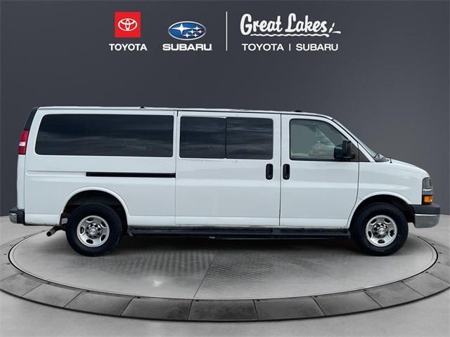 2019 chevrolet express 3500 lt