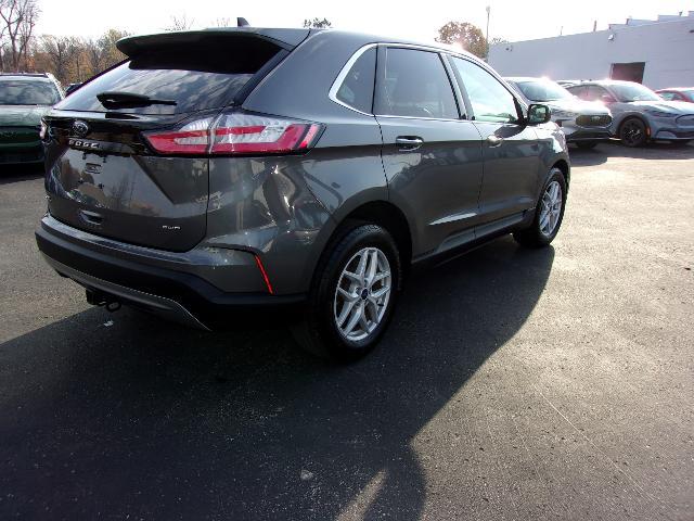2021 ford edge sel