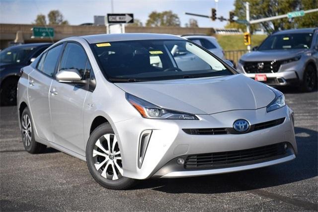 2022 toyota prius four