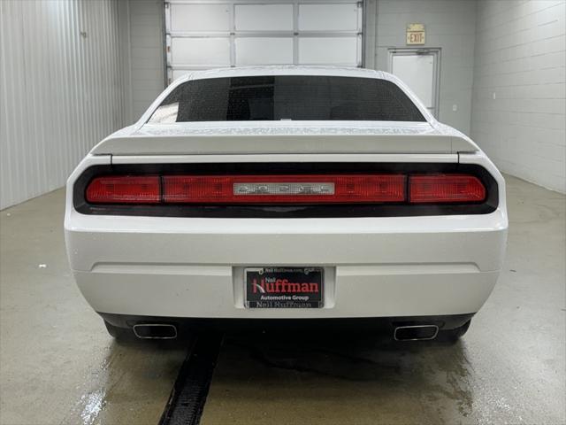 2013 dodge challenger sxt