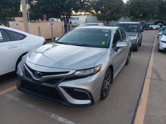 2024 toyota camry se