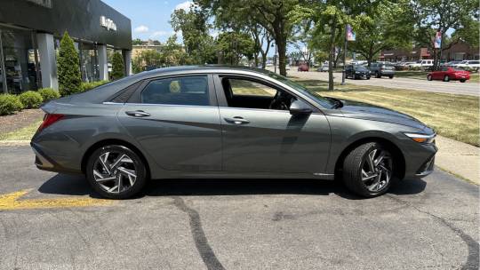 2024 Hyundai Elantra