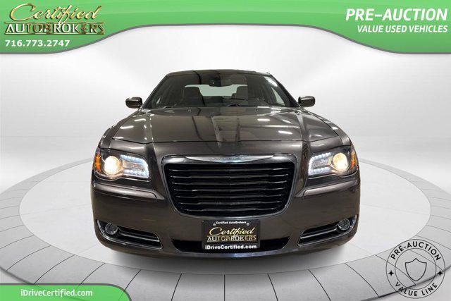 2014 chrysler 300 s