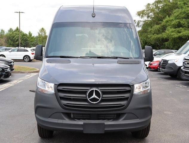 2024 mercedes-benz sprinter 2500 standard roof