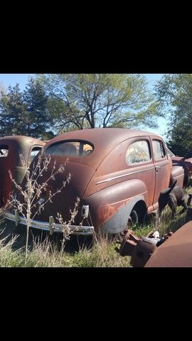 1941 ford 2 door sedan deluxe - street rod project
