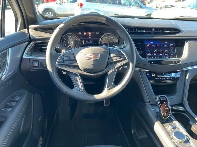 2022 cadillac xt5 sport