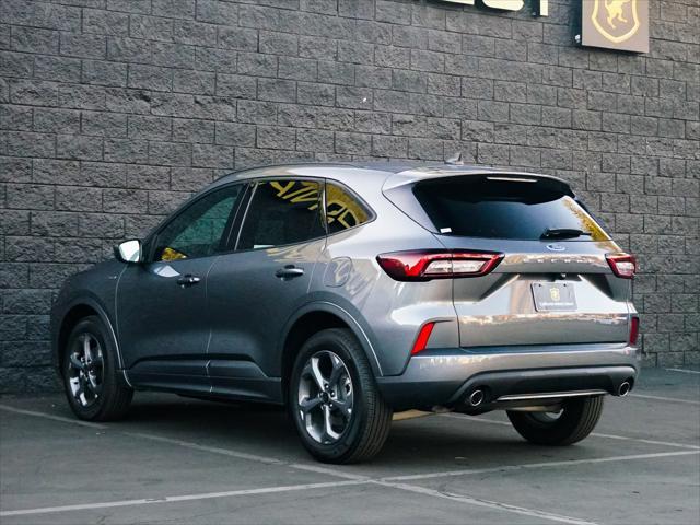 2023 ford escape st-line select