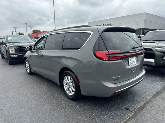 2022 chrysler pacifica touring-l