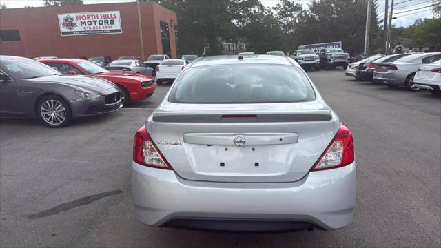 2019 nissan versa 1.6 s+