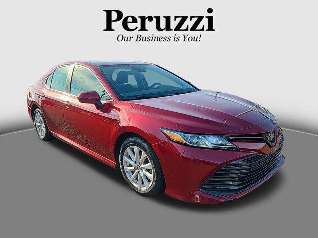 2020 toyota camry le