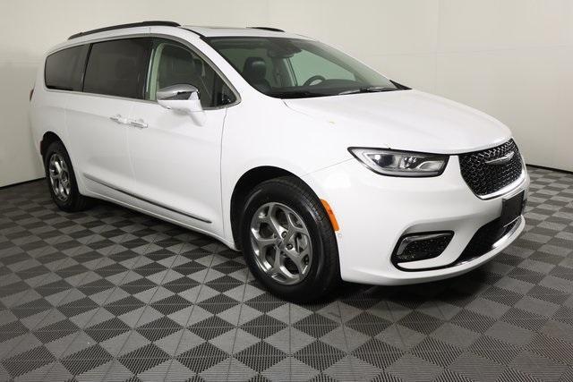 2022 chrysler pacifica limited