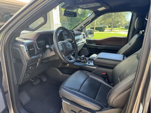 2022 ford f-150 lariat