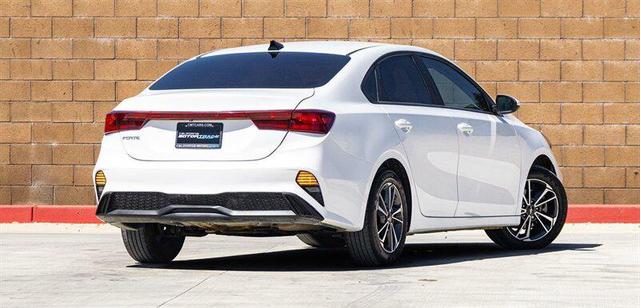 2022 kia forte lxs