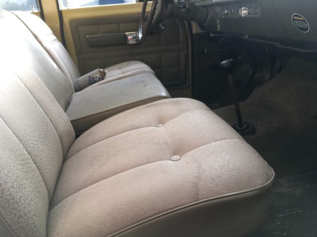 1973 international harvester travellall barn find 51k original miles