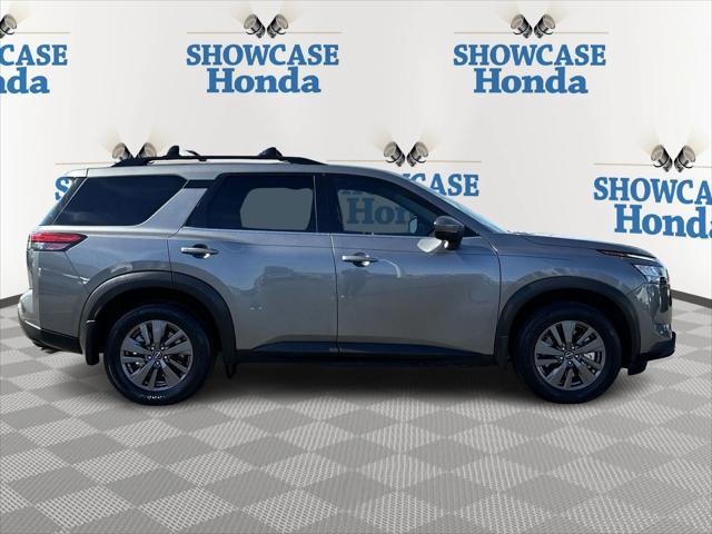 2022 nissan pathfinder sv 2wd