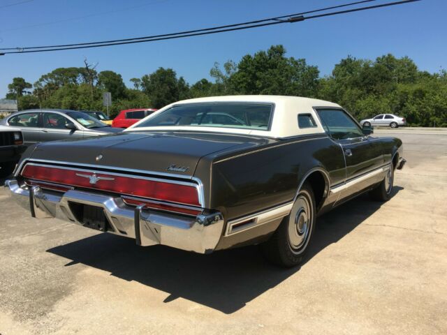 classic 1973 ford thunderbird
