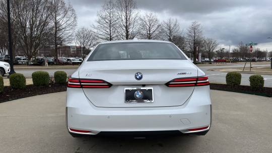 2024 BMW i5