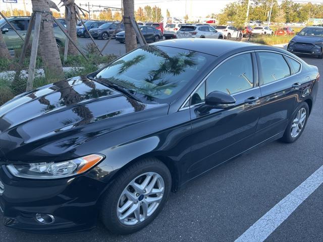 2014 ford fusion se