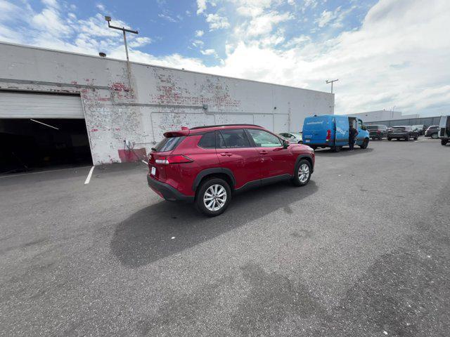 2023 toyota corolla cross le