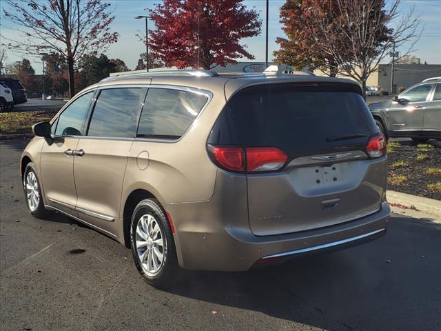 2018 chrysler pacifica touring-l plus