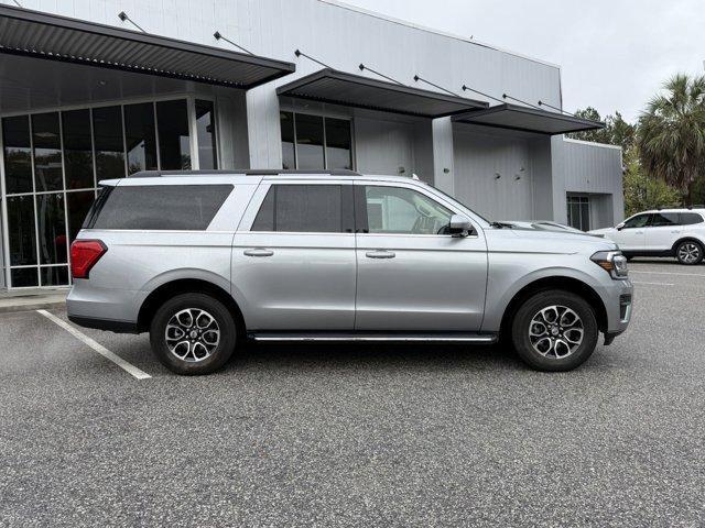 2022 ford expedition max xlt