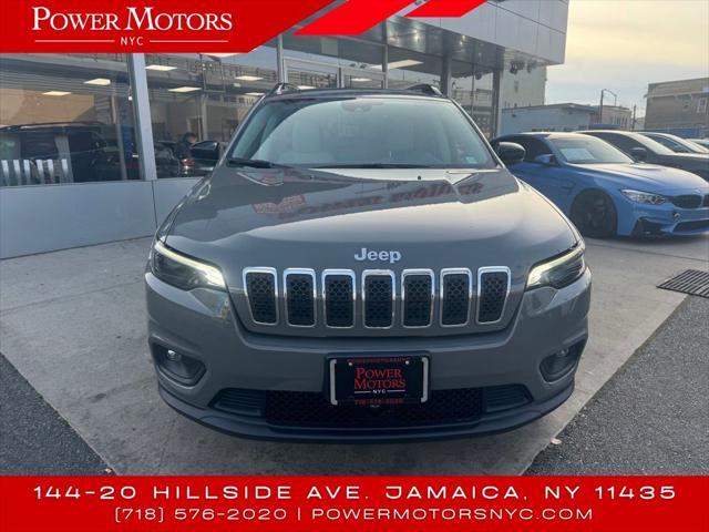 2022 jeep cherokee latitude lux
