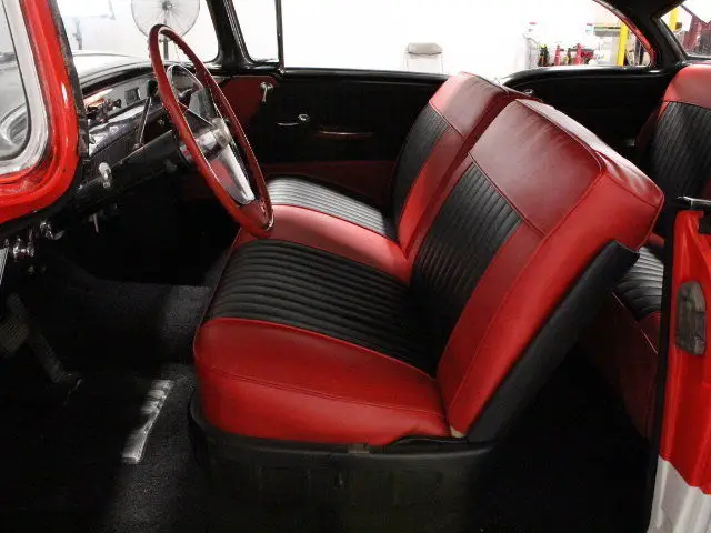 nailhead v8, beautiful seminole red over dover white, original gen, wide whites