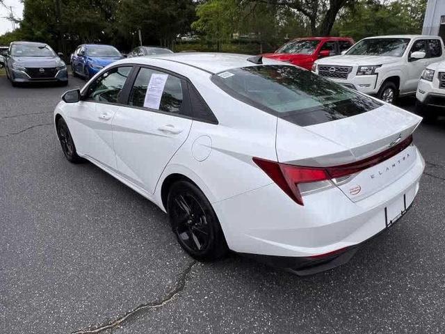 2022 hyundai elantra sel