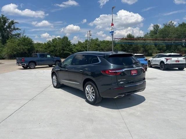 2021 buick enclave essence
