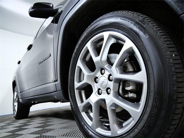 2022 jeep compass latitude lux