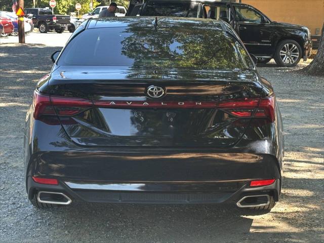 2021 toyota avalon xle