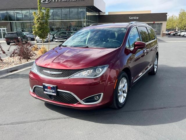2017 chrysler pacifica touring-l plus